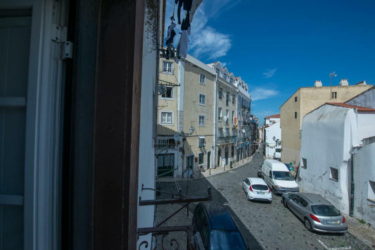 Portugal Here I Come - Alfama Lisbon Exterior photo